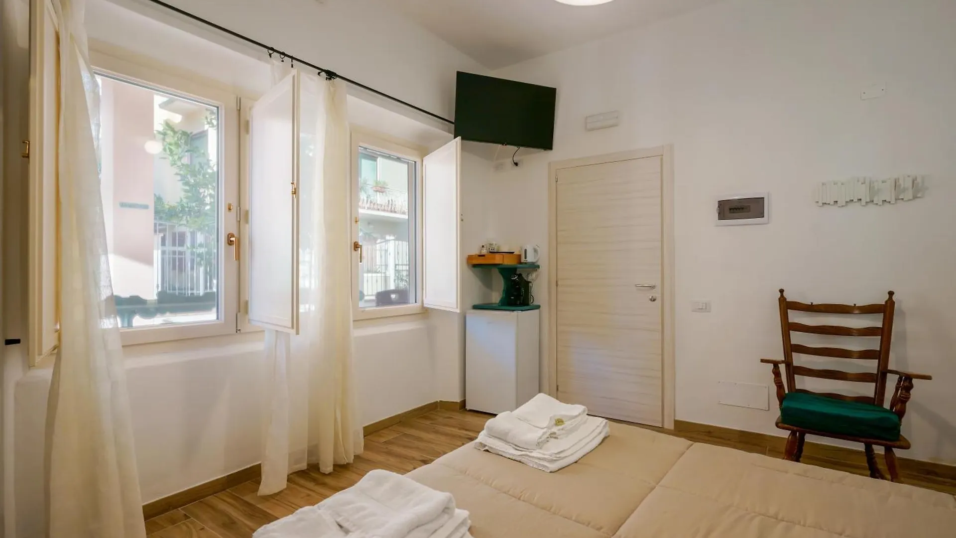 Hotel Nonnadele Iglesias 0*,  Italia